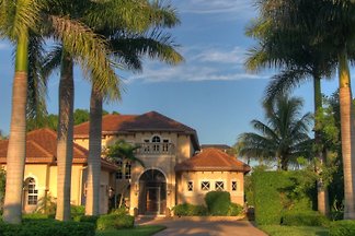 Exklusive Luxusvilla im Golf-Resort