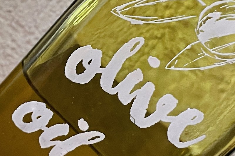 Eigene Olivenoil