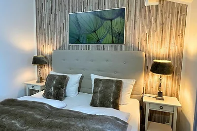 Geräumiges Ferienhaus mit Sauna, Glasfaser un...