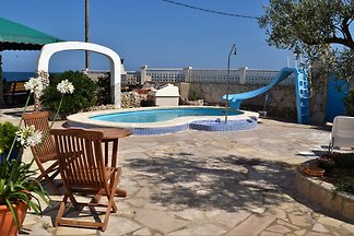 Casa Tres Leones