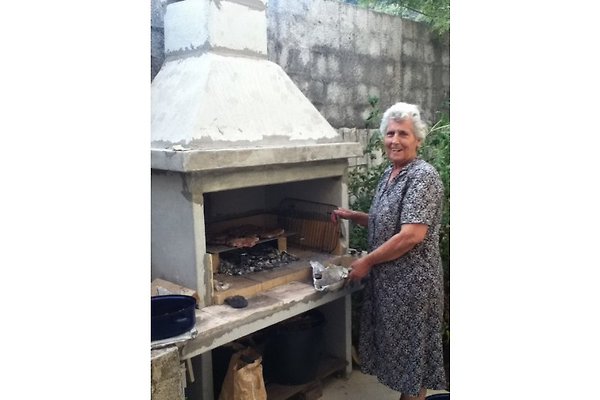 Frau J. Sajin Frau J. Sajin