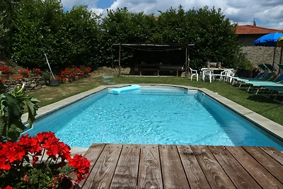 Ferienhaus f. 8 Personen mit Pool