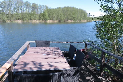 Ferienwohnung am See mit Boot