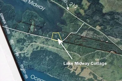 LAKE MIDWAY COTTAGE Digby Neck