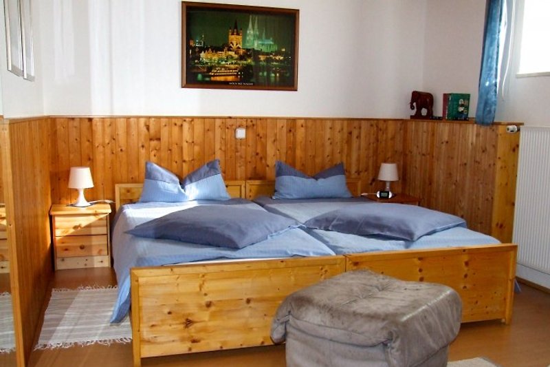 Schlafzimmer Doppelbett