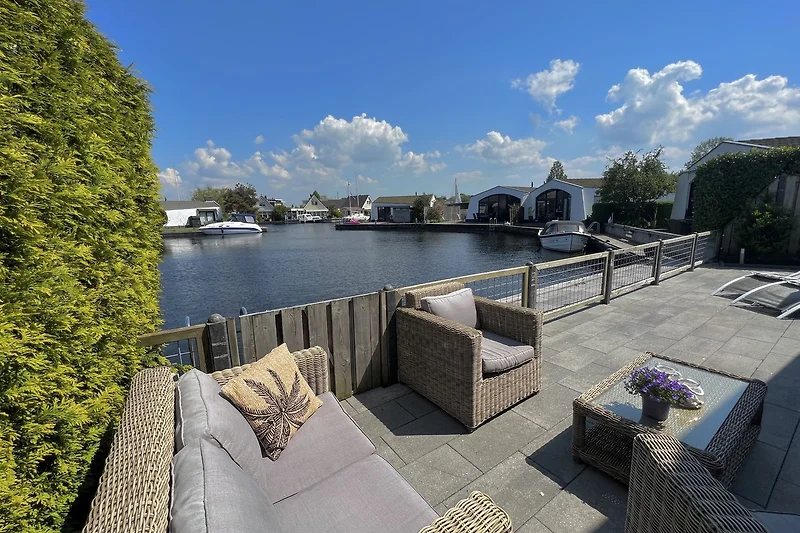 Loungeset aanwezig