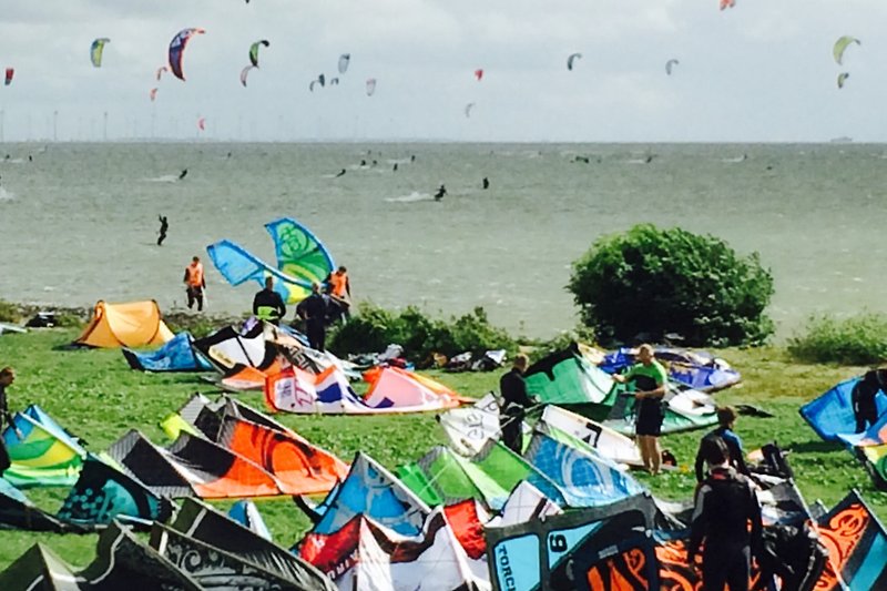 Kitesurfen in Mirns am IJsselmeer