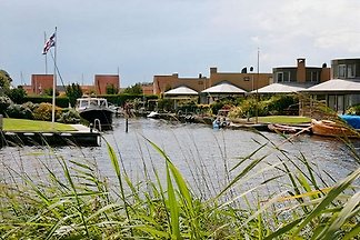 Domek letniskowy Haus am Wasser mit Bootssteg