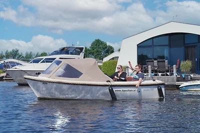 Aquaronde Lemmer Bungalow am Wasser