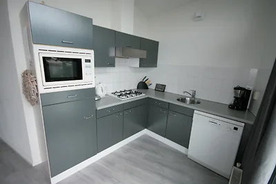 Bungalow am Wasser Eckgrundstück