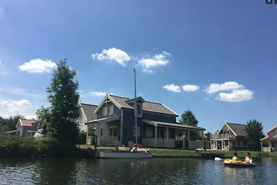 Luxe FeHa met sauna / WLAN op het water