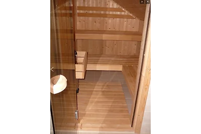 Luxe FeHa met sauna / WLAN op het water