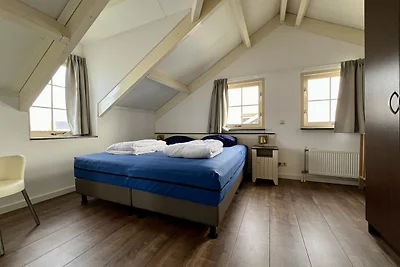 Luxe FeHa met sauna / WLAN op het water