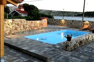 Apartments /2 & 4, SEKA