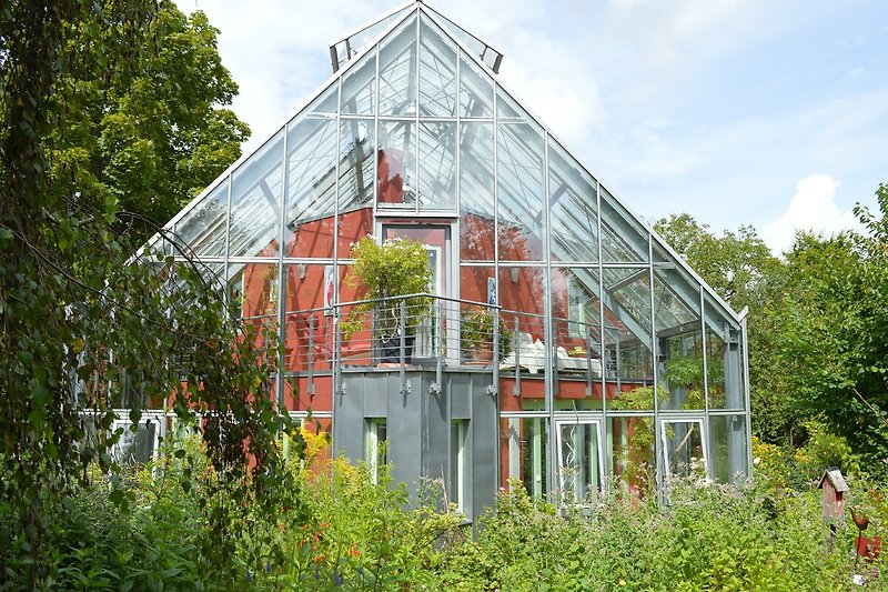 Genießen Sie das Glashaus mit Wintergärten und Galerie.