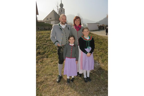 Sig.ra D. Hopf Sig.ra D. Hopf