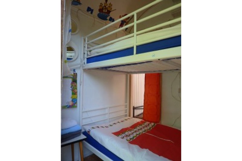 BW Kinder/ Erwachsenen Doppelstockbett