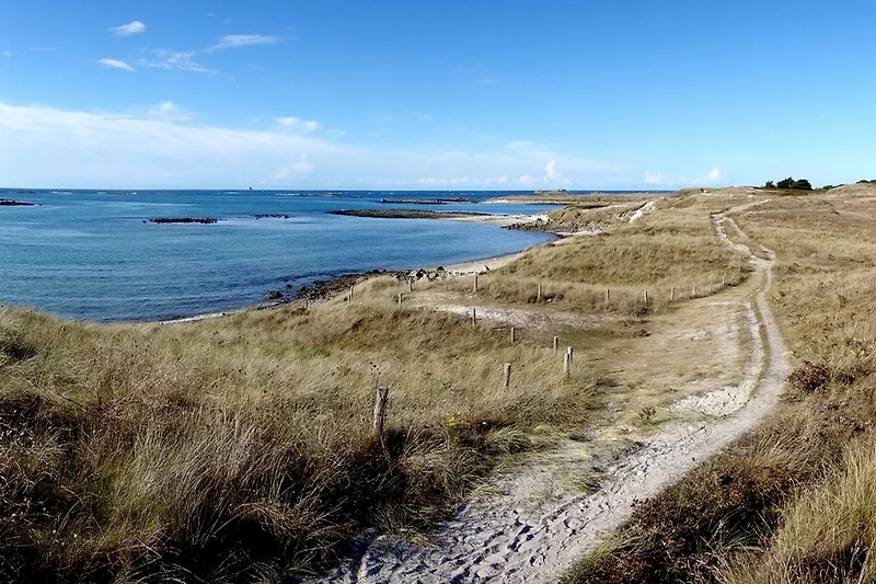 Landéda – Het GR34-wandelpad loopt rond het schiereiland Sainte-Marguerite met prachtig zeezicht.