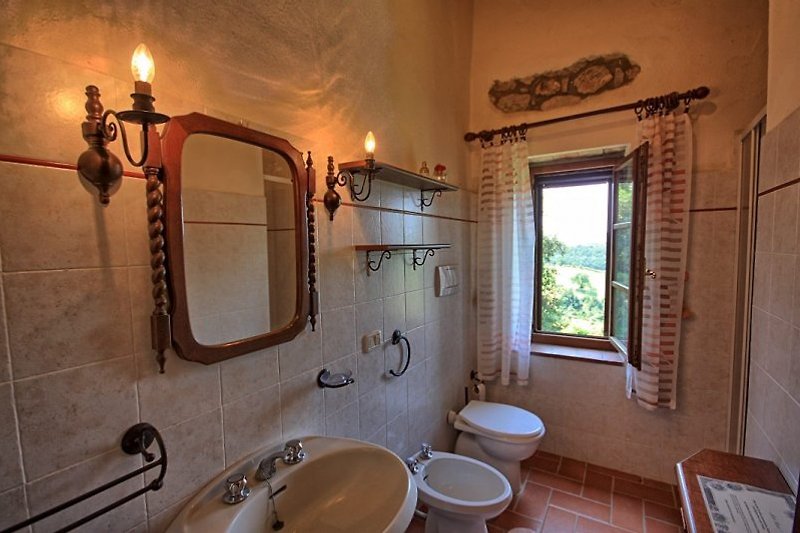 Bernardinai Holiday Home Bathroom 1