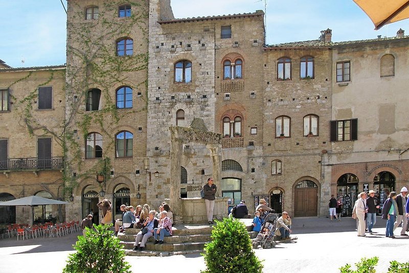 Piazza San Gimignano