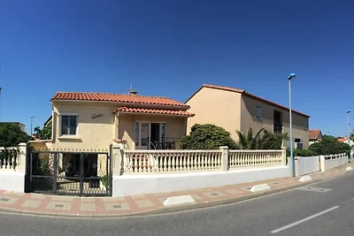 Bella villa in riva al mare
