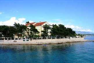 Apartments Villa Petrac