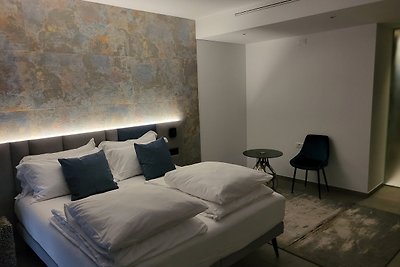 Attilio Lake Suites - White Zinc