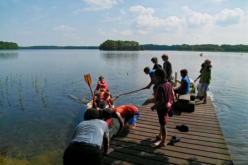 Badestelle mit Bootsanleger
