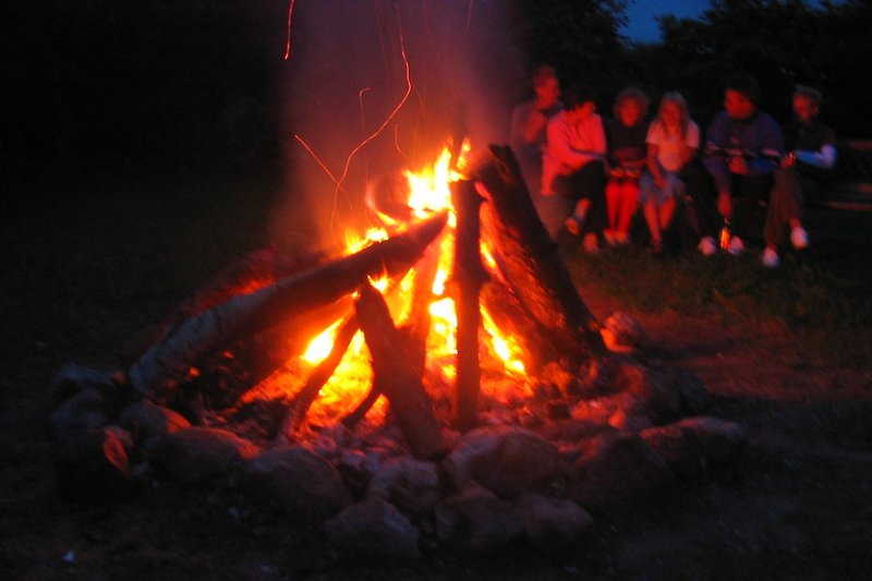 Lagerfeuer 1x pro Woche