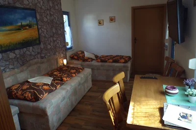 Bungalow unter Eiche direkt am See