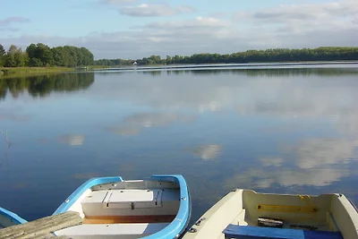 Ferienwohnung im OG direkt am See
