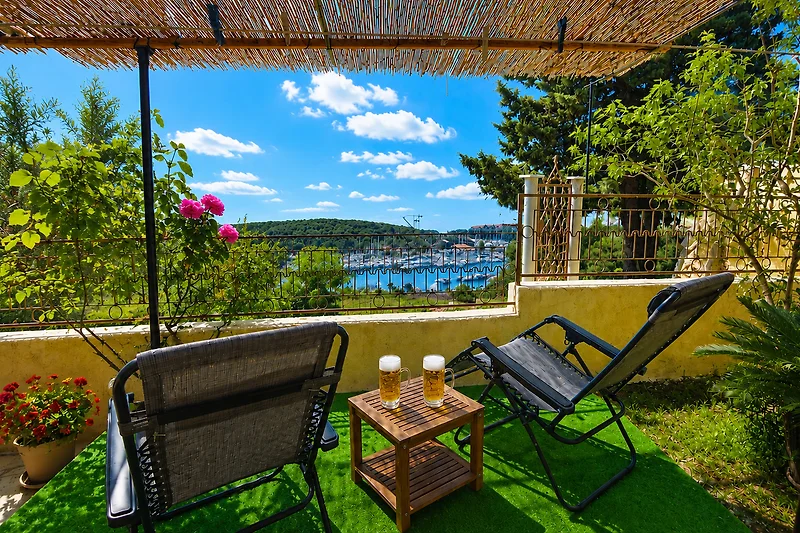 Terrasse mit Meerblick