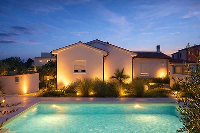 Villa GOGA mit Pool fur 4-5