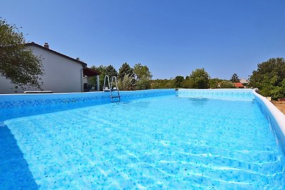 Villa  MIRNA mit Pool und Jacuzzi