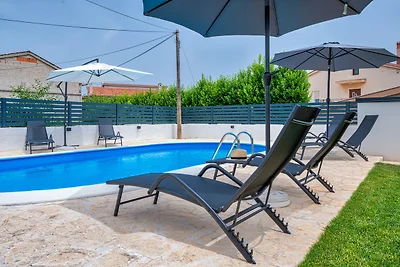 Ferienwohnung Petar mit Pool