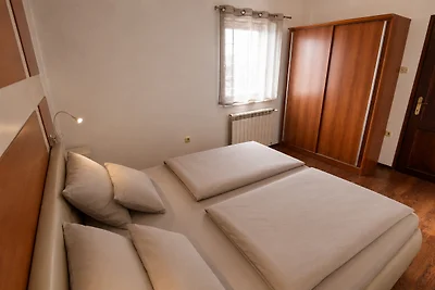 Ferienhaus FRANKA mit Pool