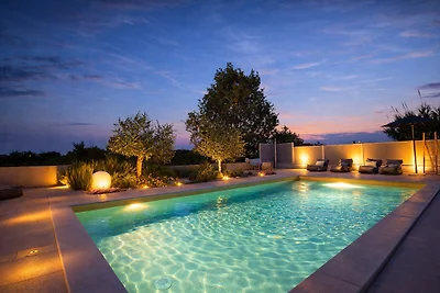 Villa GOGA mit Pool fur 4-5