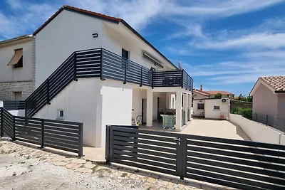 Apartment IVA mit Pool