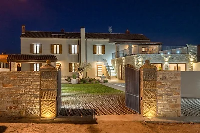 Villa Valtura fur 12 mit Meerblick