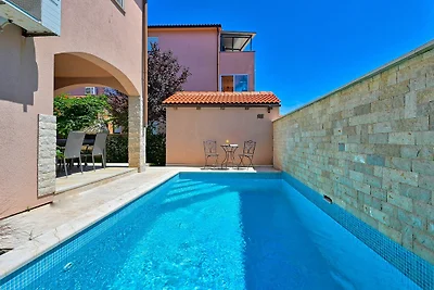 Villa KIKA mit Pool fur 6