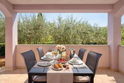 PETRA 1 in nahe von Strand