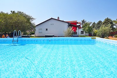 Villa  MIRNA mit Pool und Jacuzzi