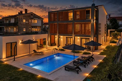 SOFIA fur 4-5 mit privatem Pool