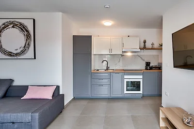 Apartment IVA mit Pool