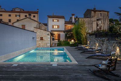 SAN ROCCO for 8with pool and jacuzi