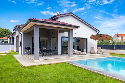 Villa RIMA fur 6 mit Pool
