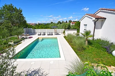 Villa GOGA mit Pool fur 4-5