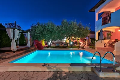 Villa VESNA mit Pool fur 10