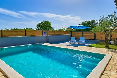 Ferienhaus ENZA fur 6 mit Pool