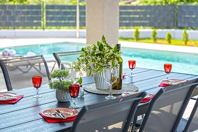 Villa RIMA fur 6 mit Pool